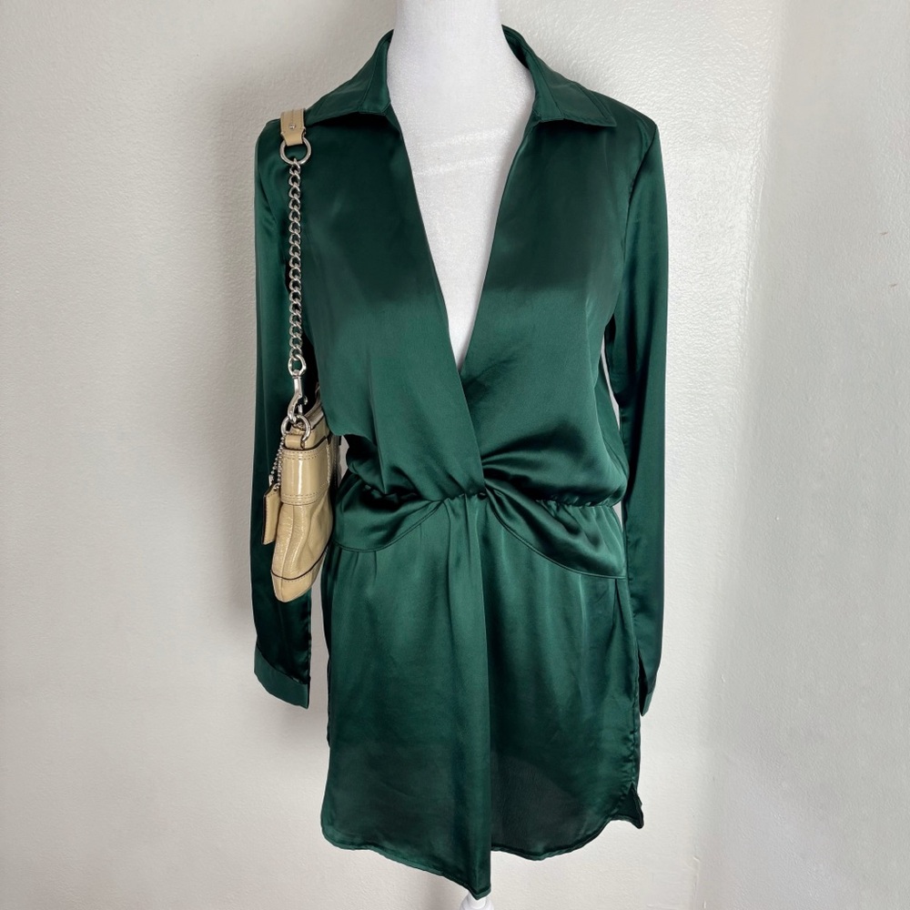 PrettyLittleThing Emerald Green Satin Mini Dress – Size 8 (US 4)